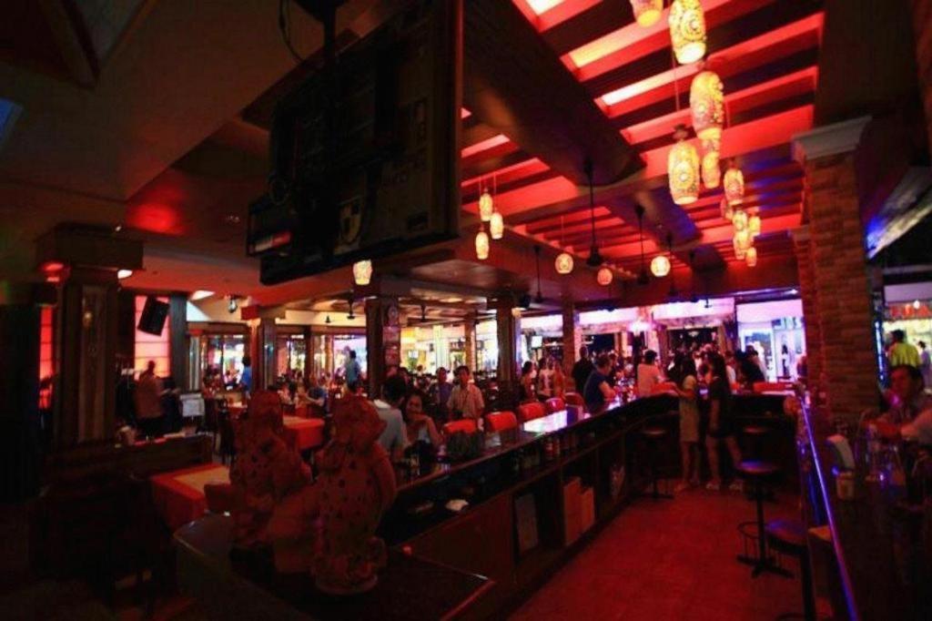 P.72 Hotel Pattaya Exterior foto